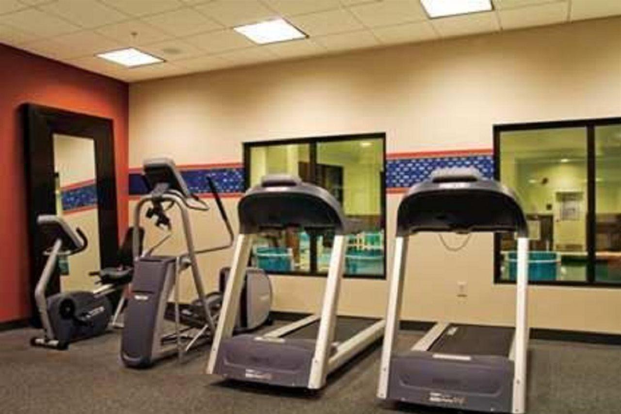Hampton Inn & Suites Oklahoma City Airport Екстериор снимка