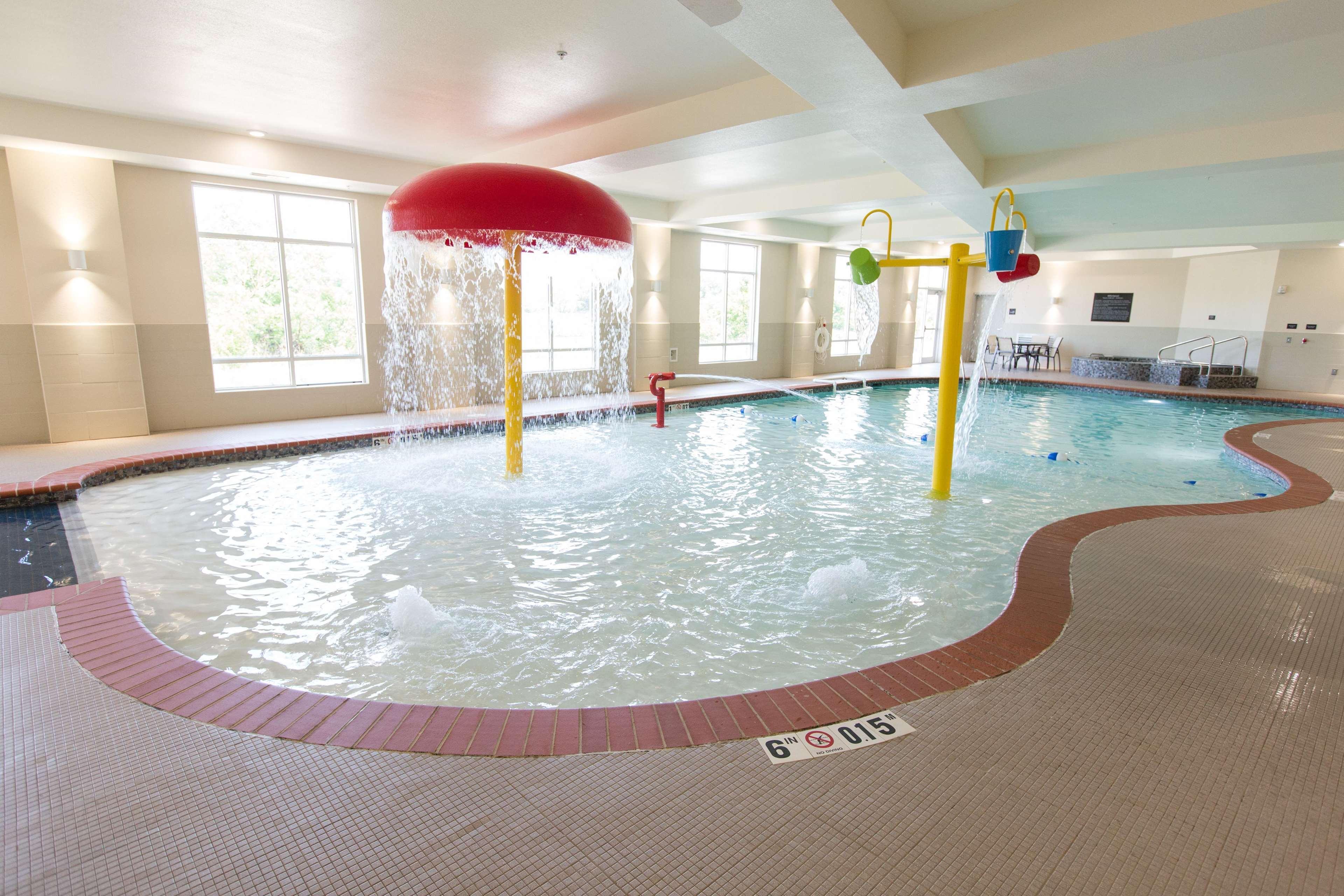 Hampton Inn & Suites Oklahoma City Airport Екстериор снимка